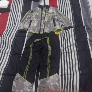 Boy's LRG Windbreaker Suit Size 4